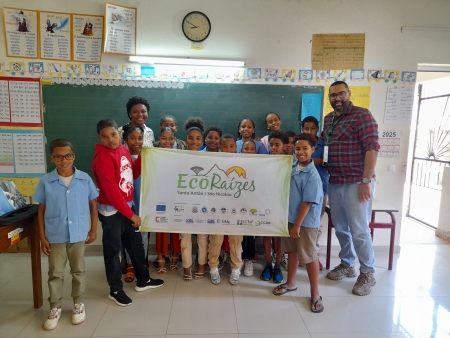EcoRaízes | Super EcoHerói sensibiliza crianças de Paúl e Ribeira Grande